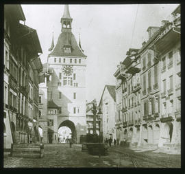 Bern: Marktgasse mit Käfigturm (Mitte 13. Jahrhundert, umgebaut 1641)
