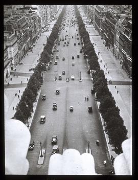 Paris: Champs Elysées