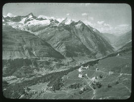 Zermatt mit Riffelalp, Zinalrothorn, Weisshorn, Phot. J. Gaberell