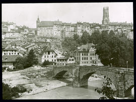 Fribourg mit Brücke St. Jean