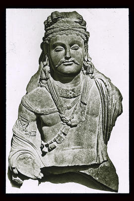 Statue eines Bodhisatva (Maitreya)