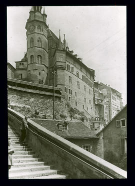 Fribourg: Rathaus von Westen mit Treppenaufgang